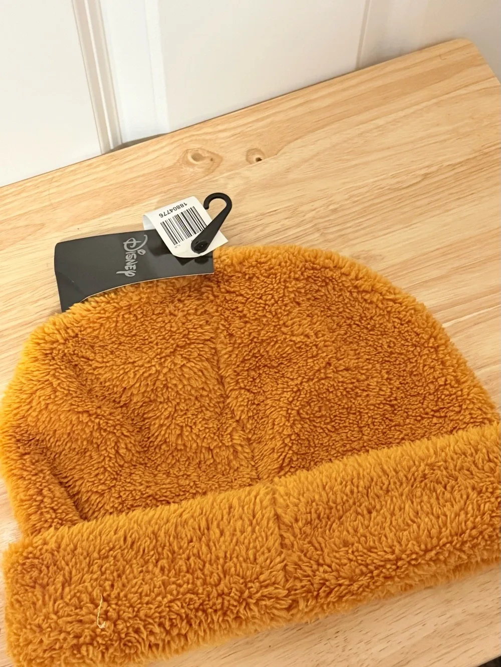 Disney Plush Winnie the Pooh Fuzzy Hat in Yellow